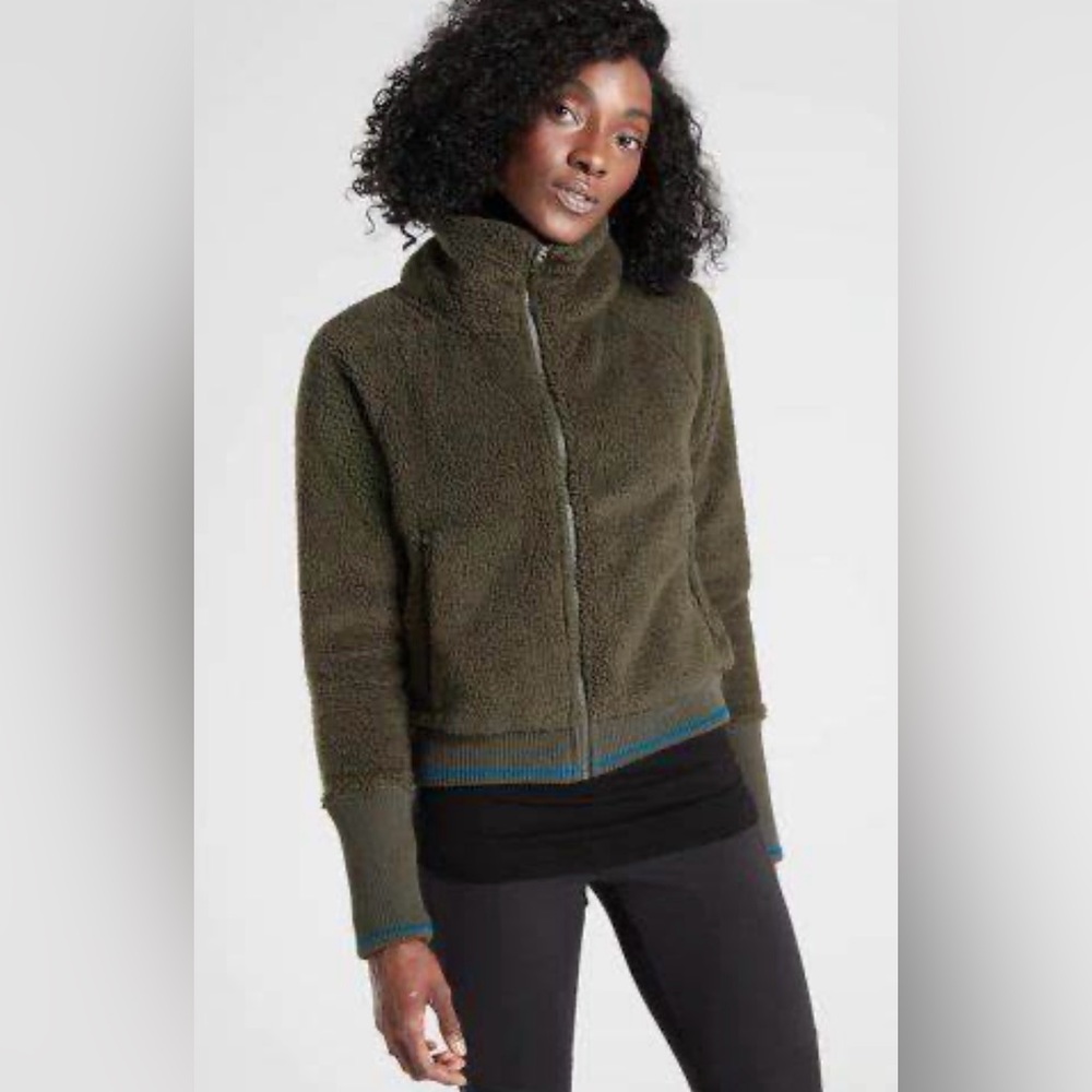 Athleta Tugga Fleece zip up jacket